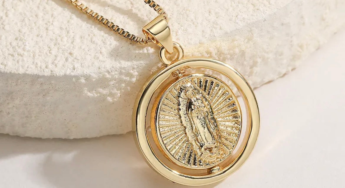 Collier de la vierge Marie