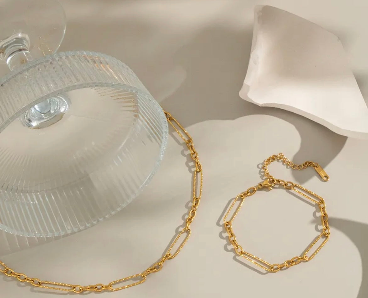 Bracelet et collier en or plaquée