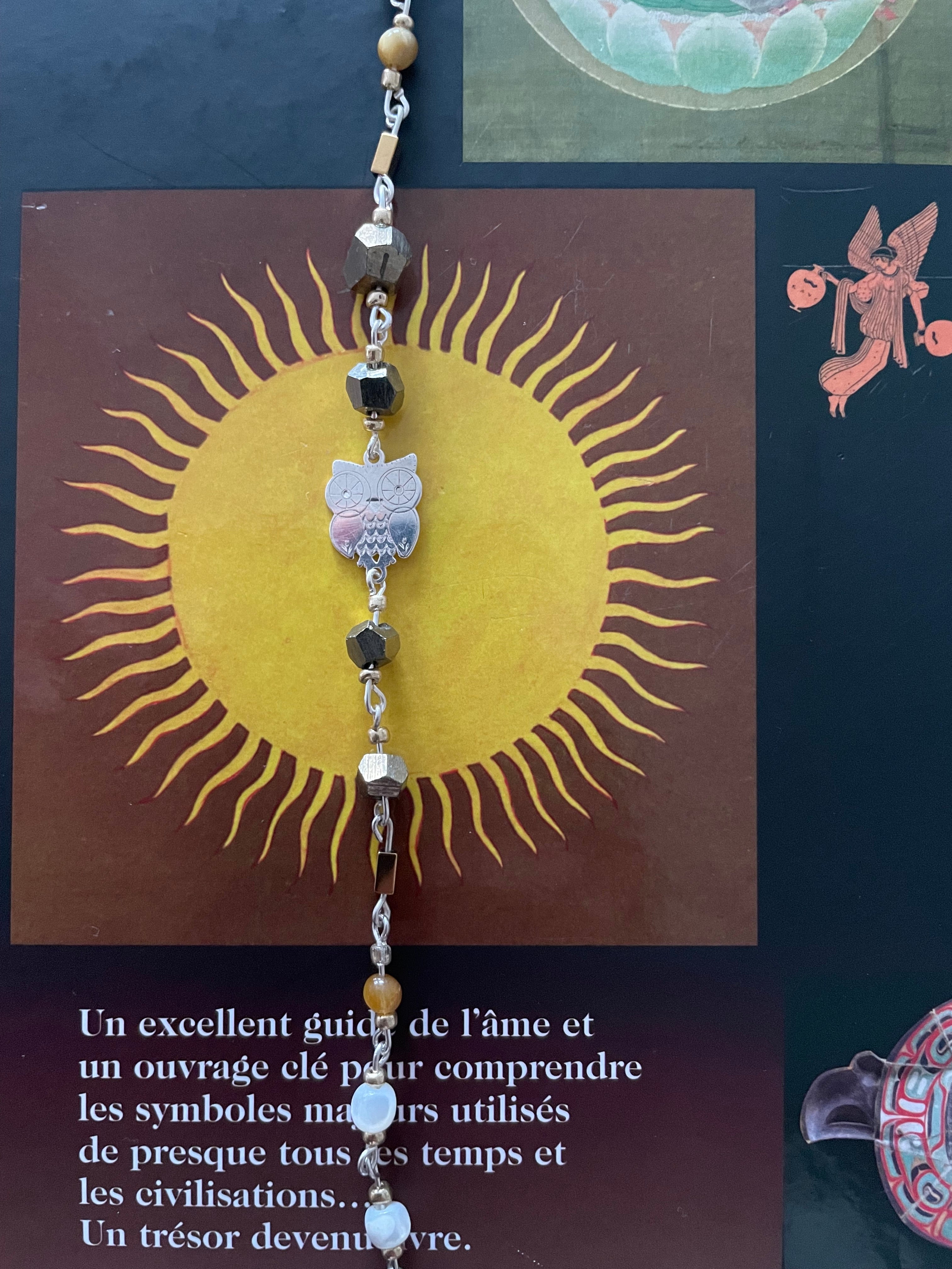 ✨ Bracelet Artisanal “Hibou d’Athéna” – Plaqué Argent Pierres des Chakras (Pièce Unique)