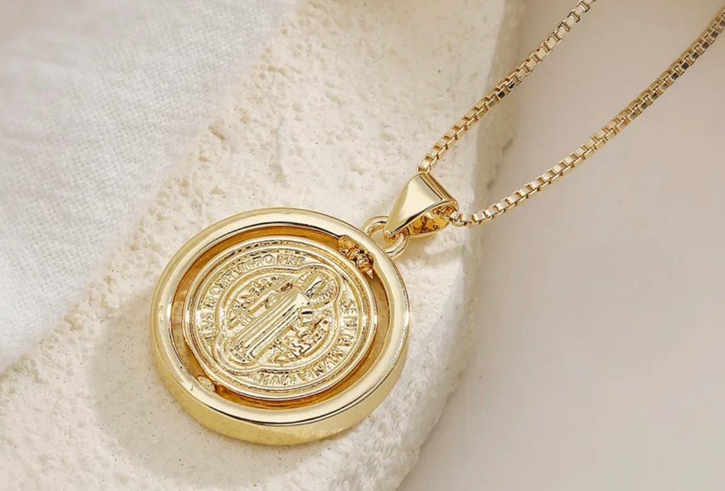 Collier de la vierge Marie