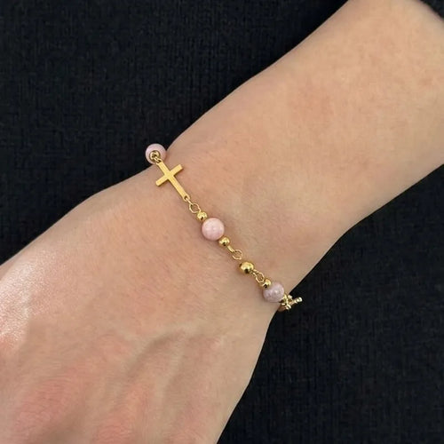 Bracelet croix Plaqué Or & Perle Rose Claire – Quartz Rose