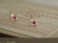 Petite boucle d’oreille de trèfle à 4 feuilles or 14 k